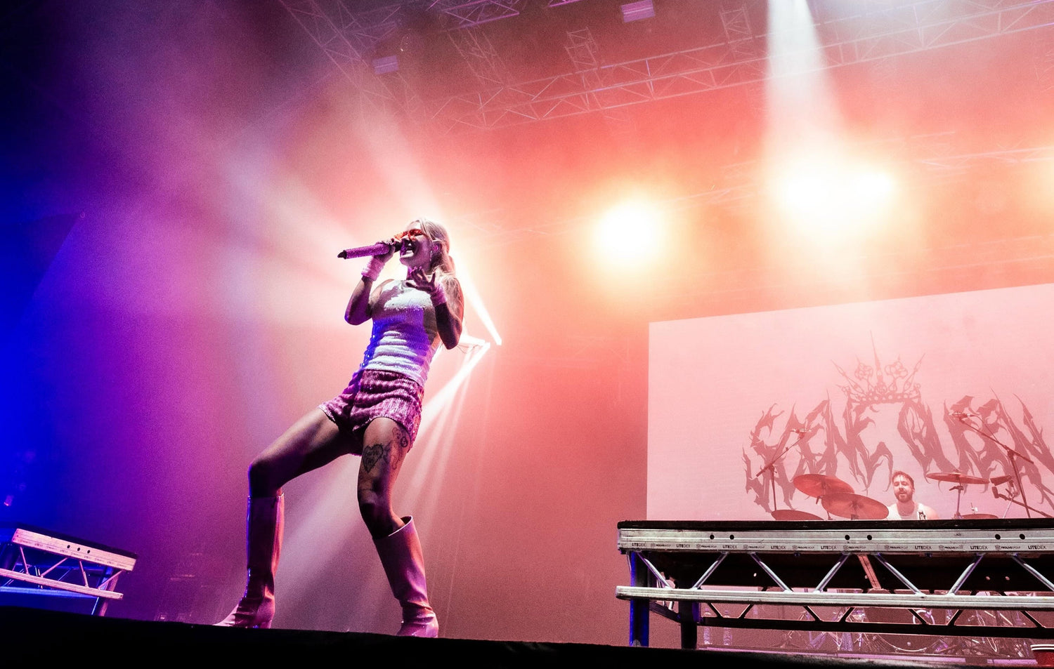 Scene Queen Adds Indie Sleaze to Bimbocore On the Left To Suffer Collab, "Metalicious"