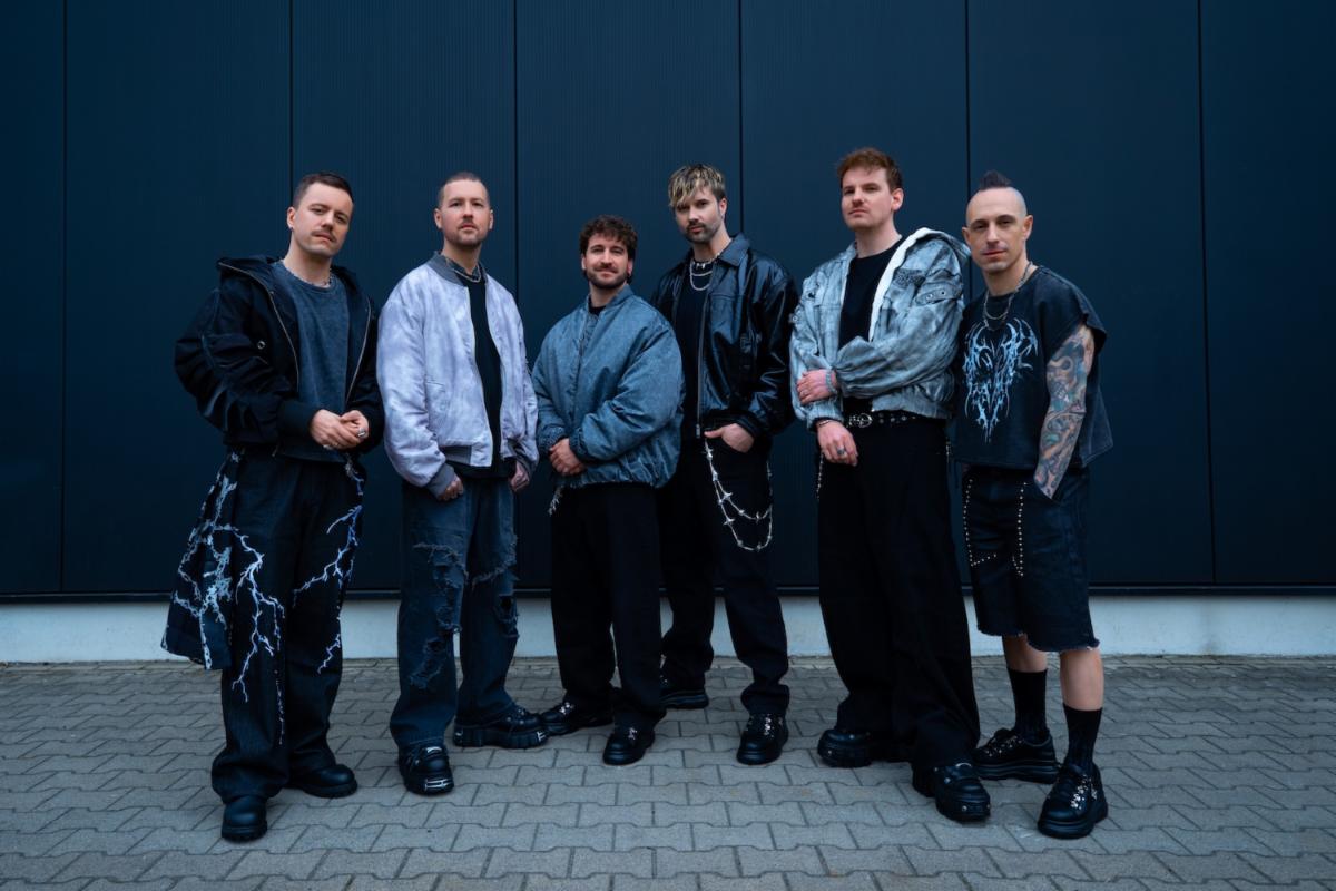 Electric Callboy Team with The Offspring for "Let the Good Times Roll"