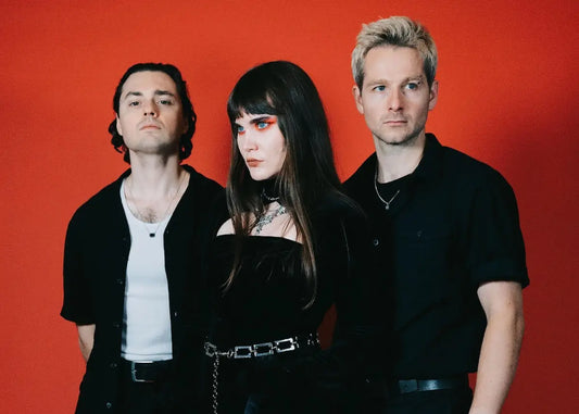 Calva Louise Announce New Full Length Studio Album ’Edge of the Abyss’