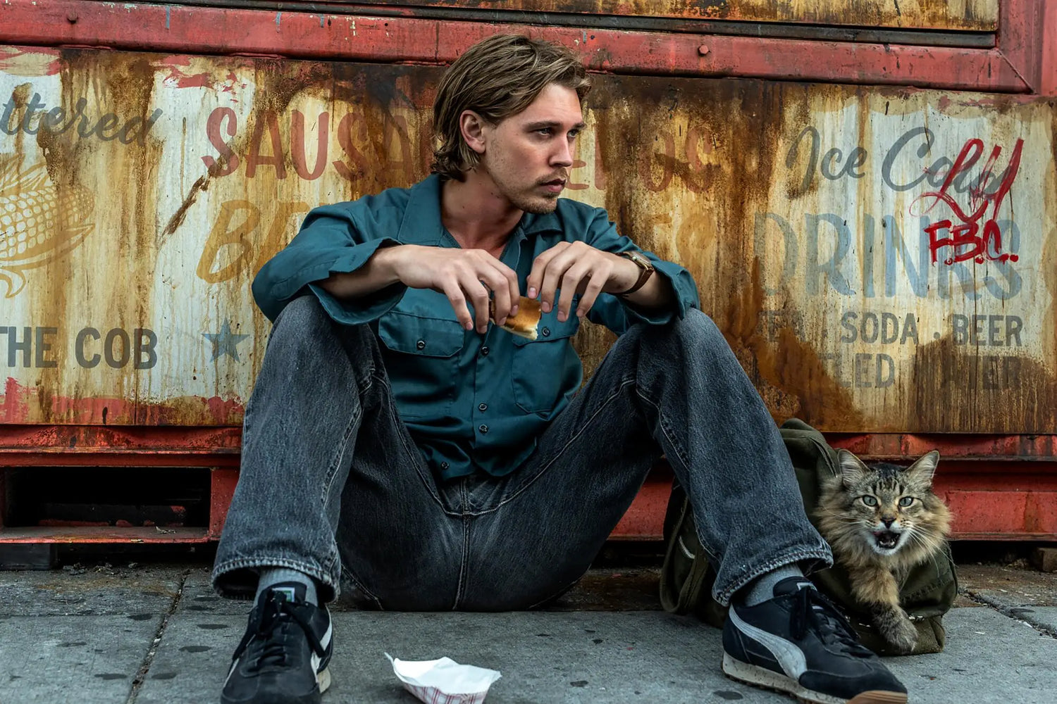 ‘Caught Stealing’ is a Pummeling Thrill Ride Through 1998 New York