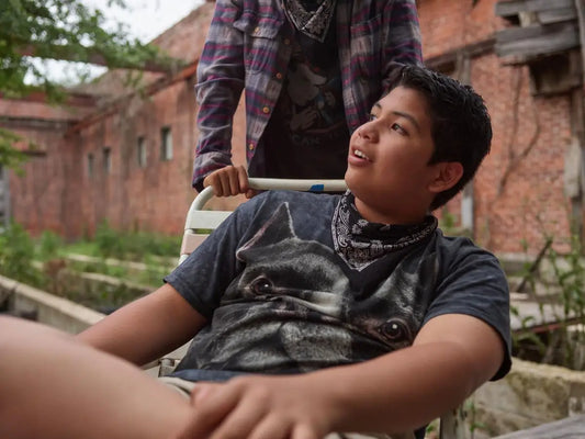 Cheese Rocks a Slipknot Tee in a New Clip from ’Reservation Dogs’