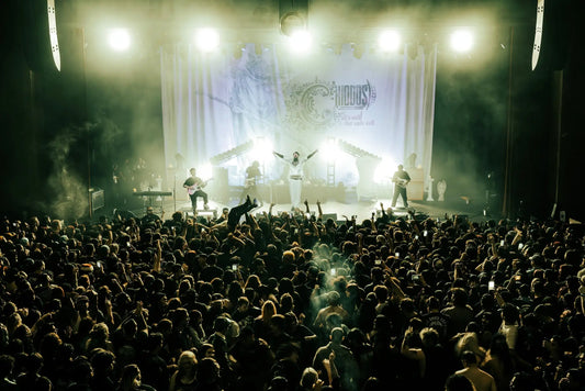 Chiodos Showcase Post-Hardcore Pageantry with 20 Years of ’All’s Well That Ends Well’