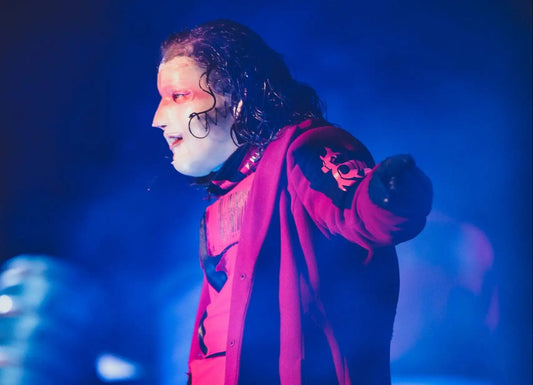 Corey Taylor Guitar Auction Raises 150k for Covid-19 Relief