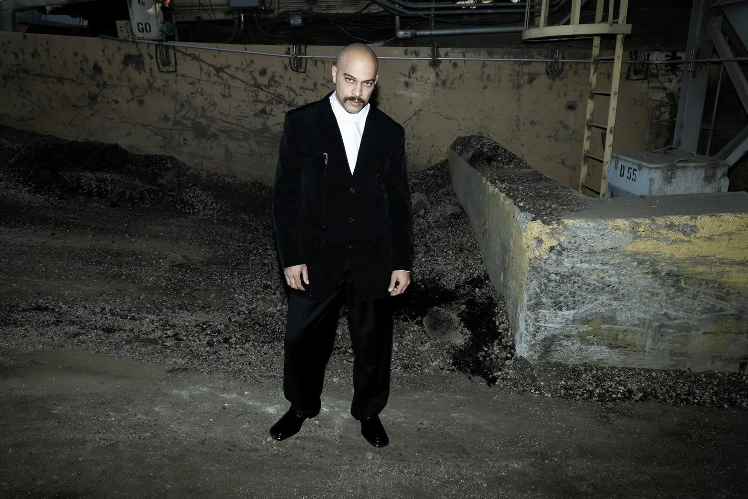 Darkwave Firebrand Mareux Announces New Album ’Nonstop Romance’