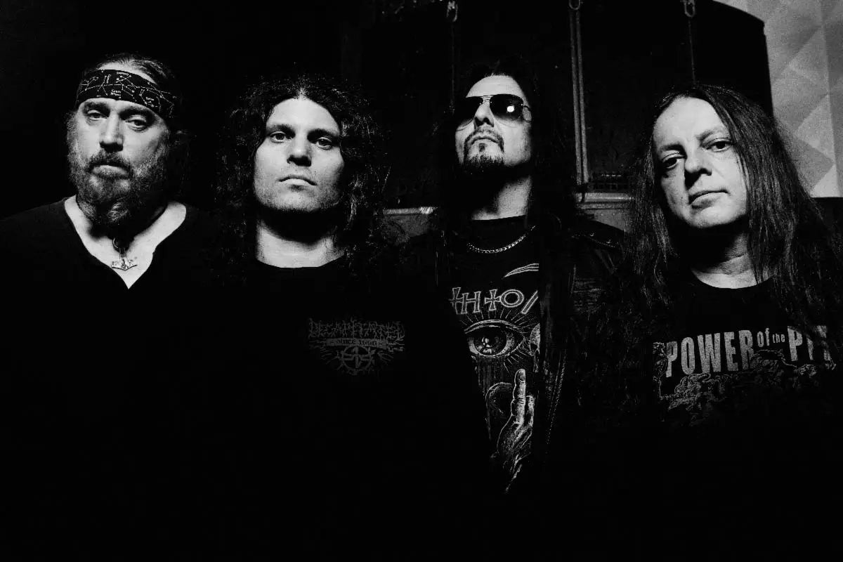 Death To All Reveal Previously Unreleased Footage of ’Crystal Mountain’ Live at Graspop 2022