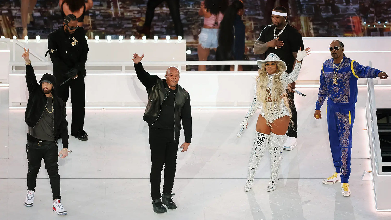 Dre Snoop Eminem Kendrick Lamar and Mary J. Blige deliver a historic Super Bowl Halftime Show