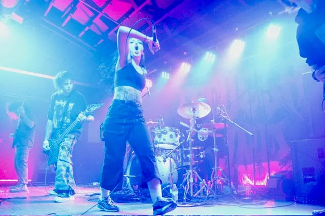 Escuela Grind Educate Through Brutality