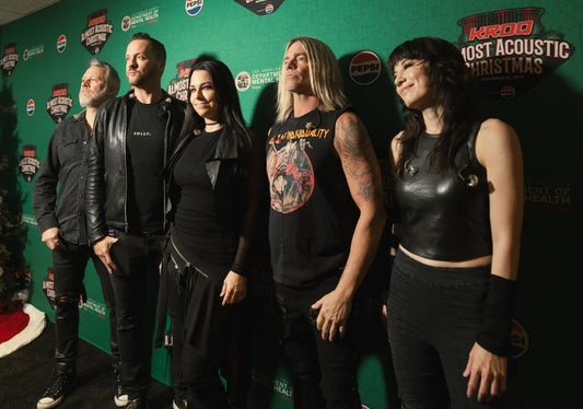 Evanescence Brought Out Jacoby Shaddix of Papa Roach for ’Bring Me to Life’