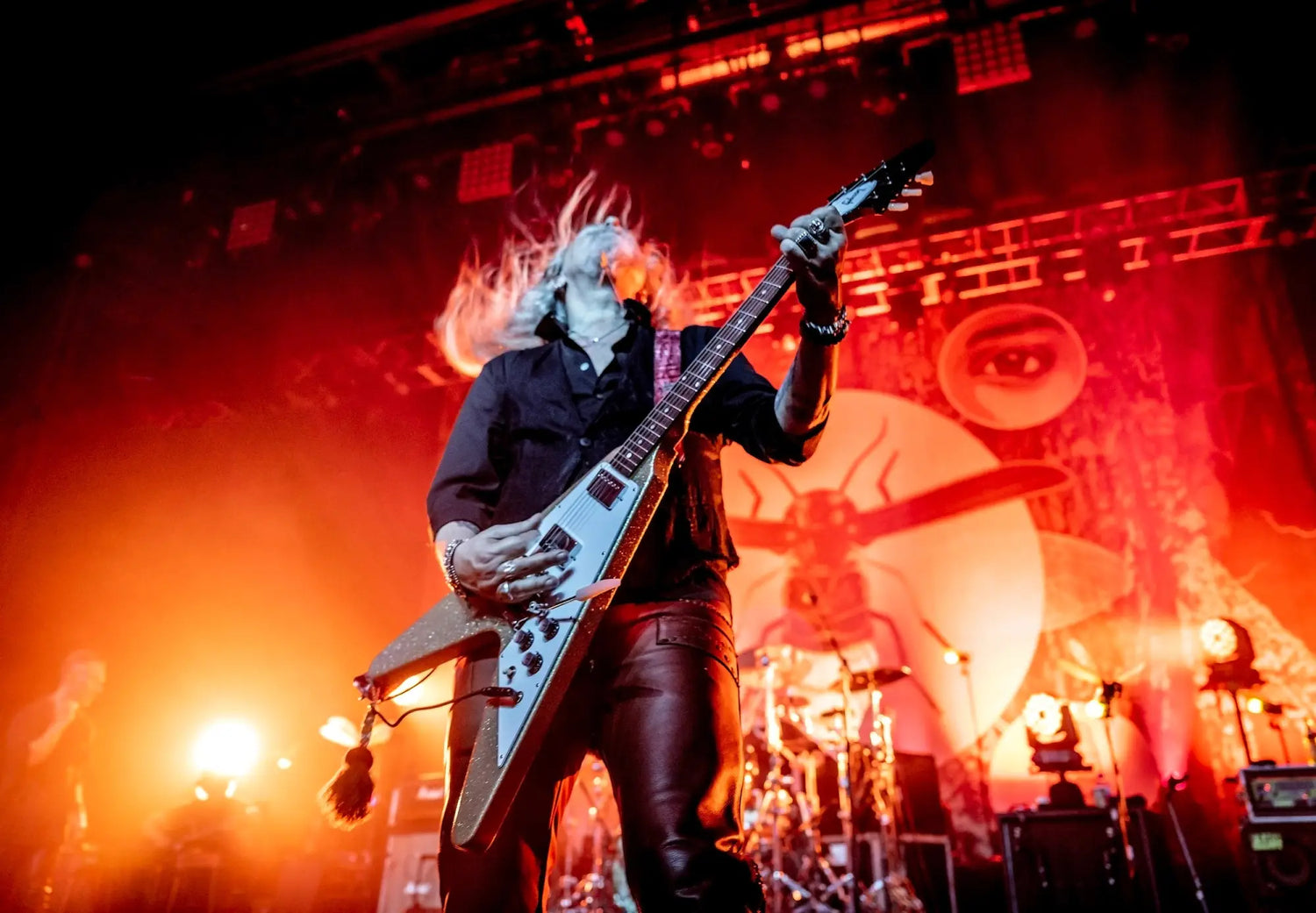 Jerry Cantrell showcases three decades of classics on the ’Brighten’ Tour