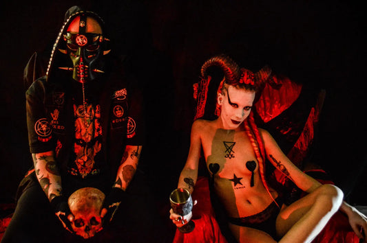 Luna 13 showcase a demented brand of deathronica on ’Sekhmet’