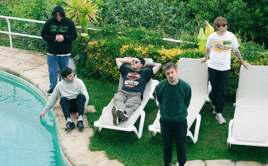 Militarie Gun Debut New Single ’Thought You Were Waving’