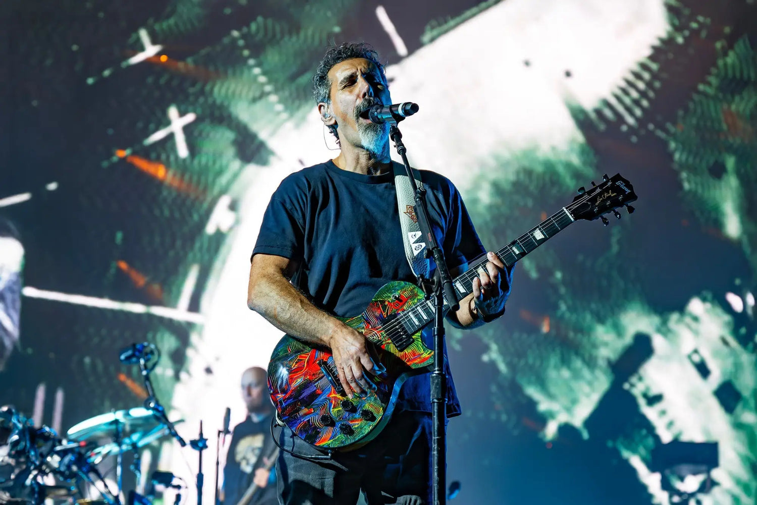Serj Tankian Teams with Gibson to the Launch the’Foundations’ Les Paul Modern