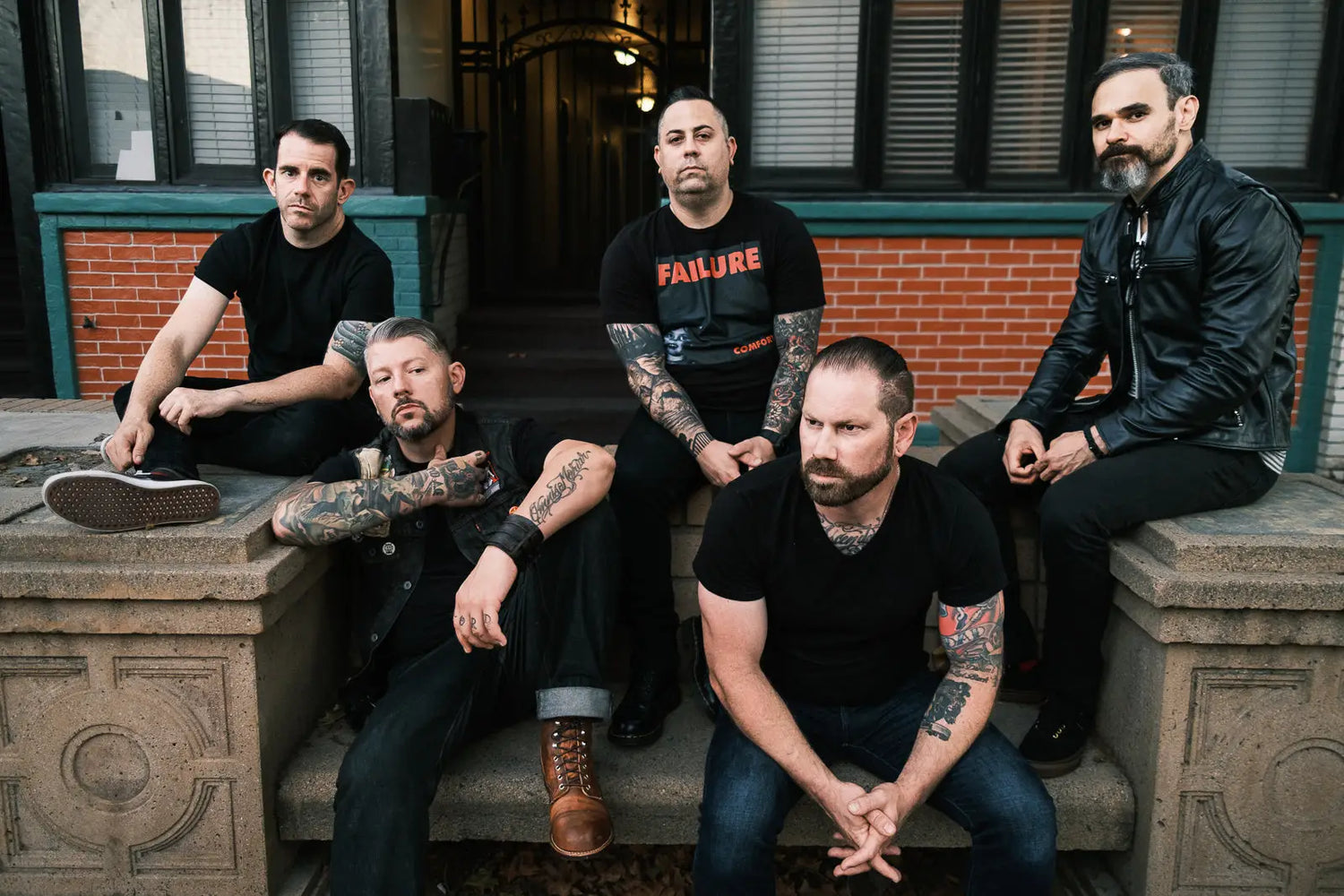 VETERAN COLLECTIVE FAKE FIGURES CONFIRMS ‘FROM WITHIN’ EP; DEBUTS CHARGING FIRST CUT “MIASMATIC