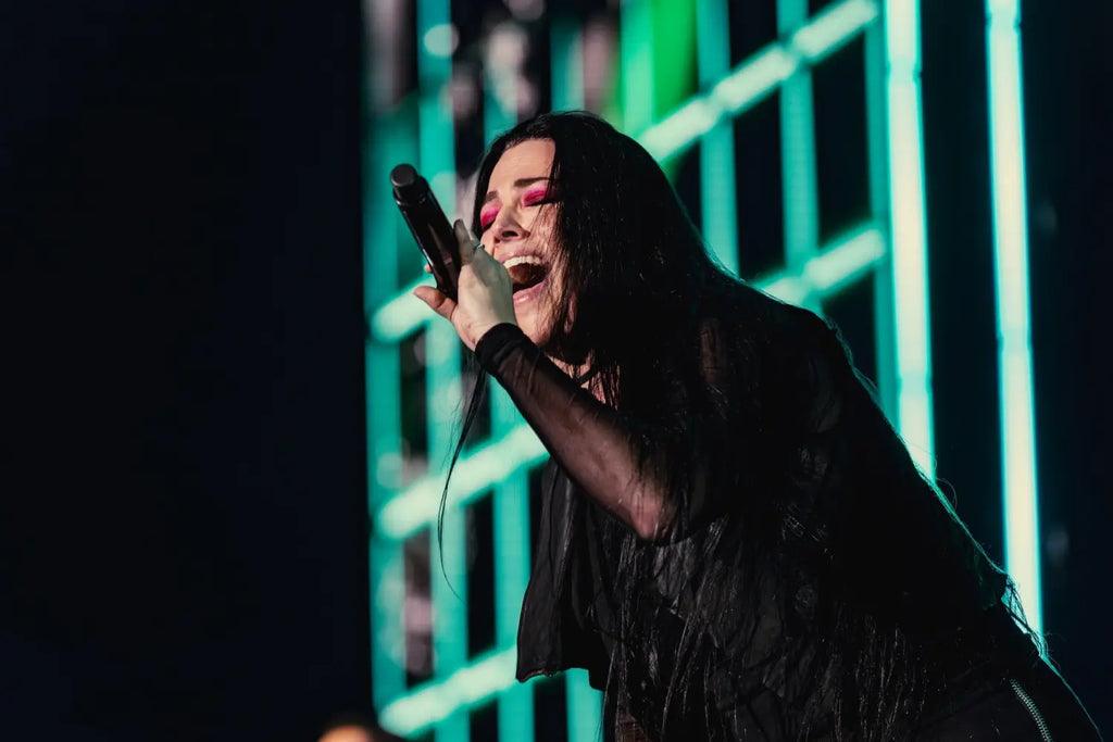 Return of the Roq: KROQ’s Almost Acoustic Christmas Delivers A Rock Music Hit Parade