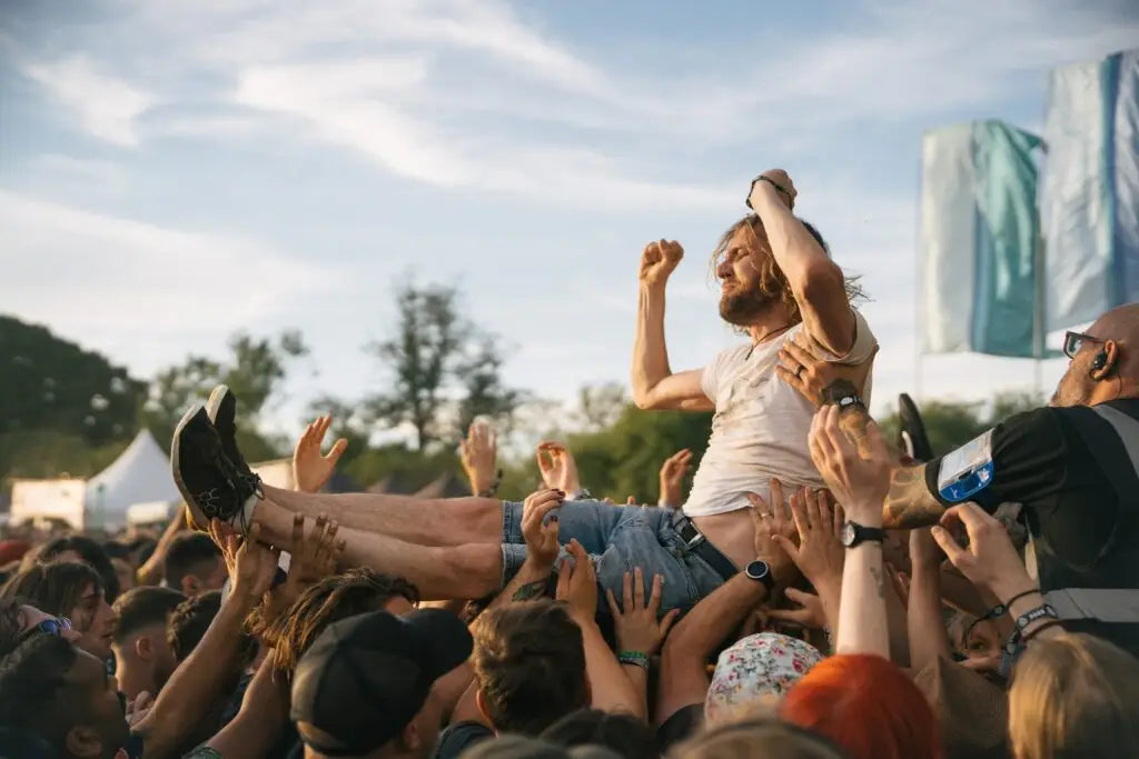 Stunning Images from 2000trees showcase one of the UK’s most beloved festival experiences