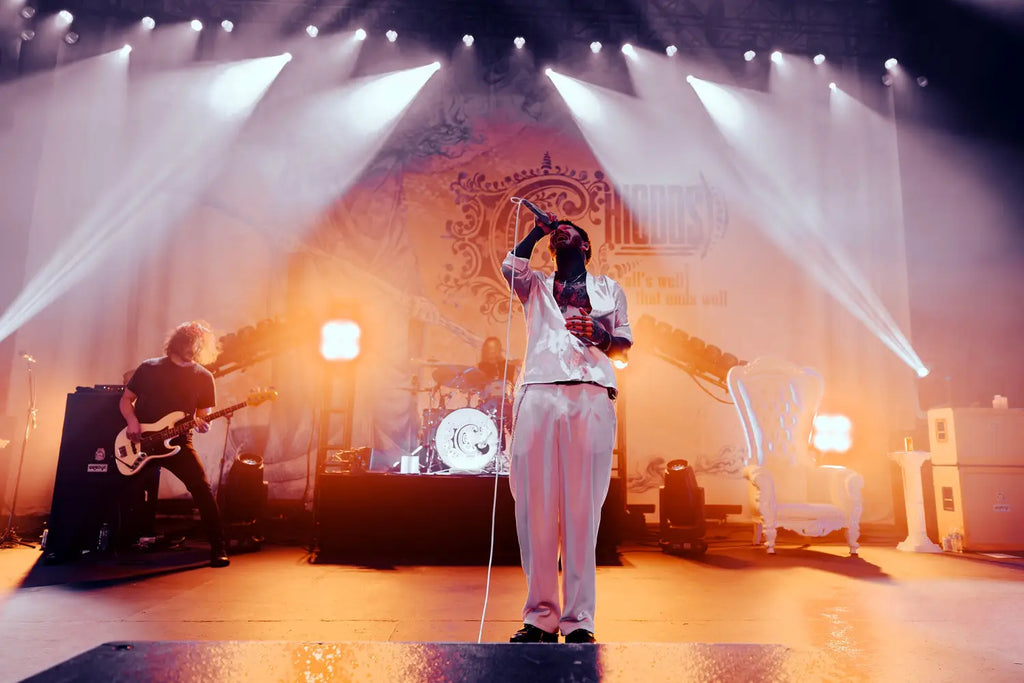 Chiodos Showcase Post-Hardcore Pageantry with 20 Years of ’All’s Well That Ends Well’