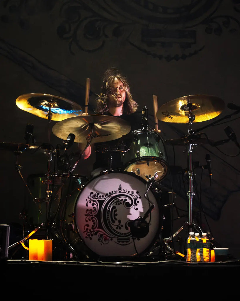 Chiodos Showcase Post-Hardcore Pageantry with 20 Years of ’All’s Well That Ends Well’