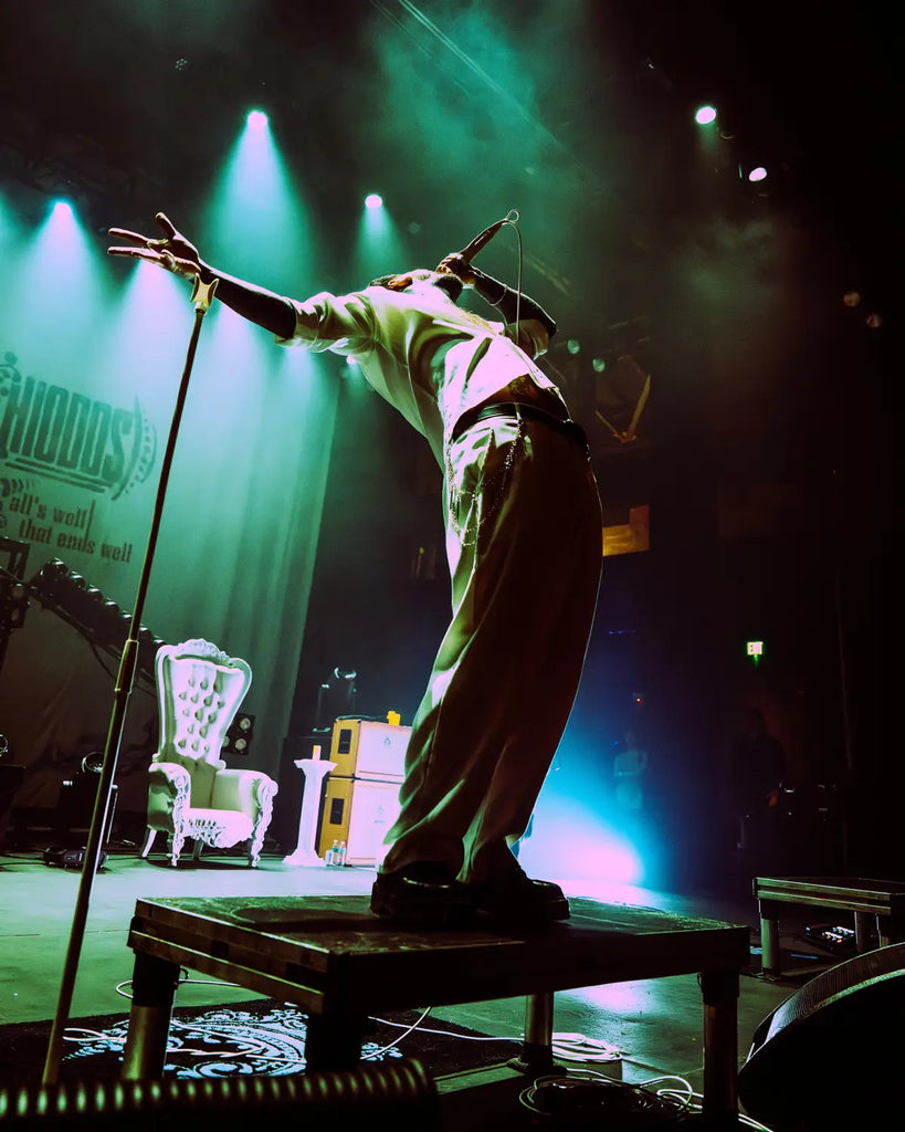 Chiodos Showcase Post-Hardcore Pageantry with 20 Years of ’All’s Well That Ends Well’