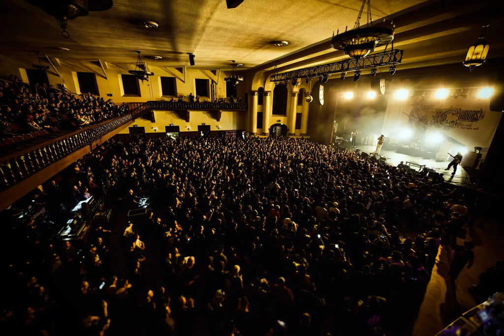 Chiodos Showcase Post-Hardcore Pageantry with 20 Years of ’All’s Well That Ends Well’