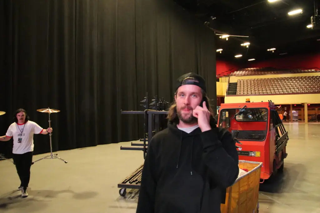 Heavy Haul: Scowl level up as both DIY champs and arena-ready prospects on the Limp Bizkit tour