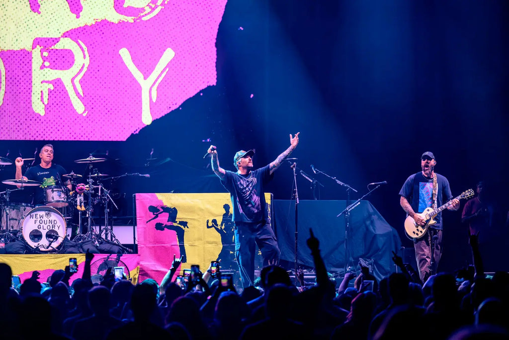 Offspring Floor It at the Forum on the Supercharged Tour
