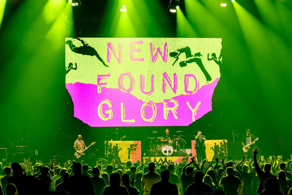 Offspring Floor It at the Forum on the Supercharged Tour