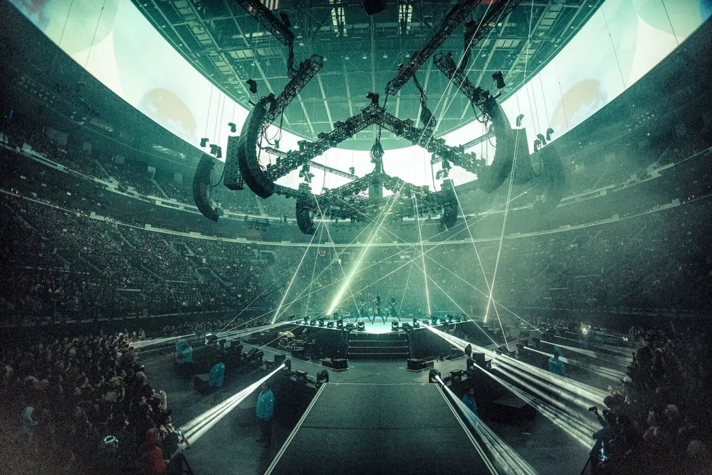 BABYMETAL Showcase Arena-Sized Spectacle Before A Sold Out Intuit Dome
