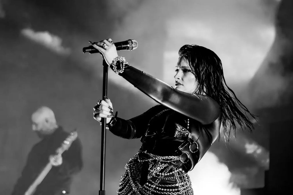 Spiritbox Devour On the Tsunami Sea Tour