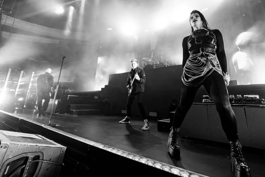 Spiritbox Devour On the Tsunami Sea Tour