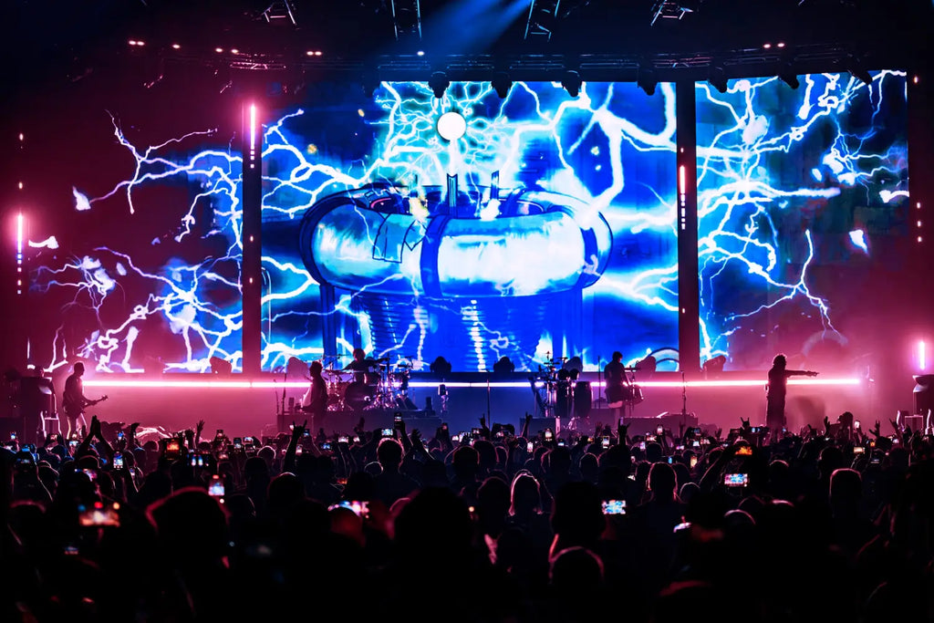 Offspring Floor It at the Forum on the Supercharged Tour